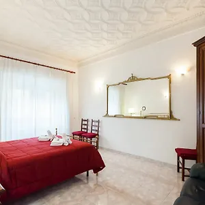 Caterina One O One - Embassy Apartment